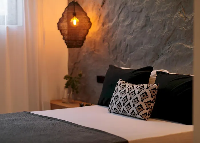 Anamnisis Villa Pláka